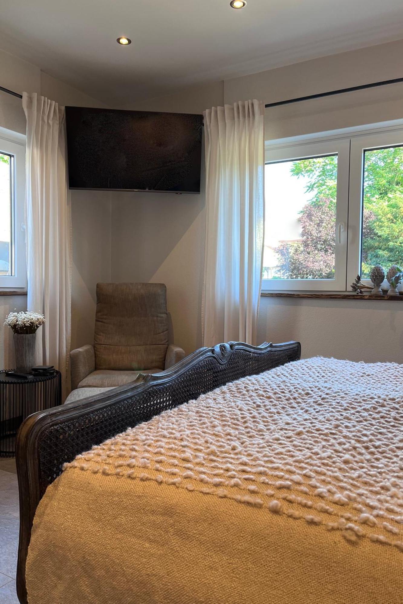 Apartment Seckenheim - Stilvoll Uebernachten Zwischen Und Heidelberg Ideal Fuer Kurztrips City Airport Mannheim